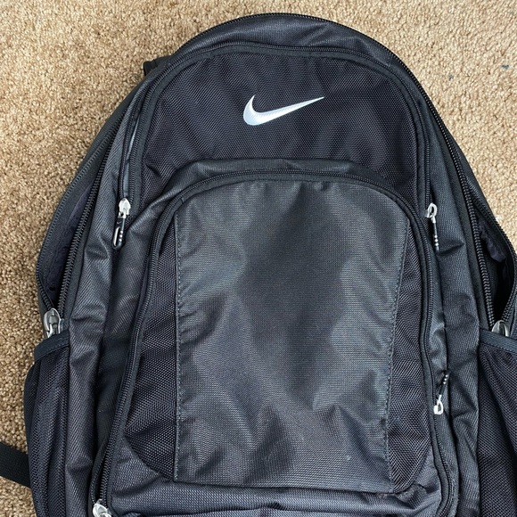 BLACK NIKE BACKPACK PERFECT CONDITION